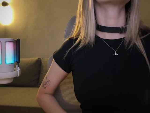 -HeyRina- webcam
