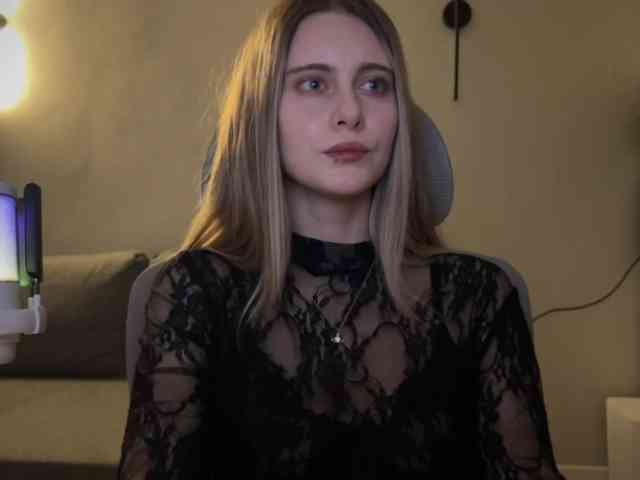 HeyRina webcam