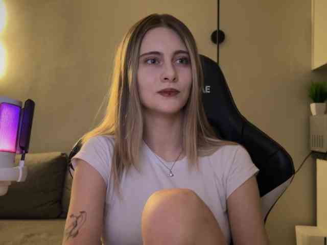 -HeyRina- webcam
