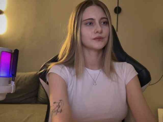 -HeyRina- webcam