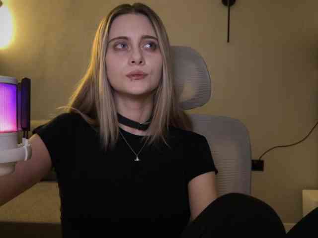 -HeyRina- webcam
