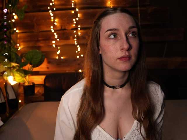 Frecklesgirl's BongaCams show and profile