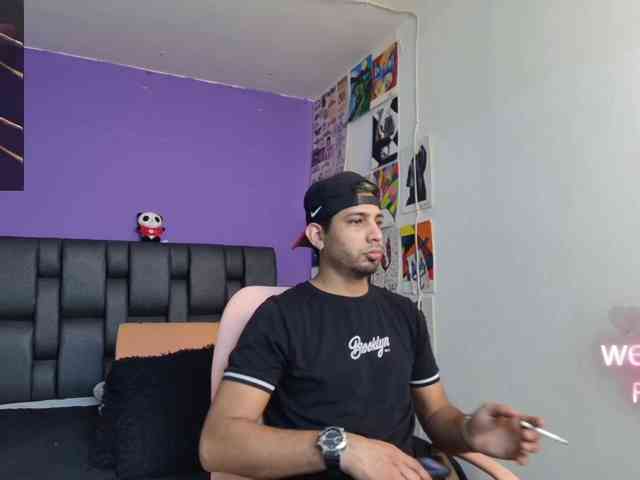 Yerkdroms Live Webcam on BongaCams