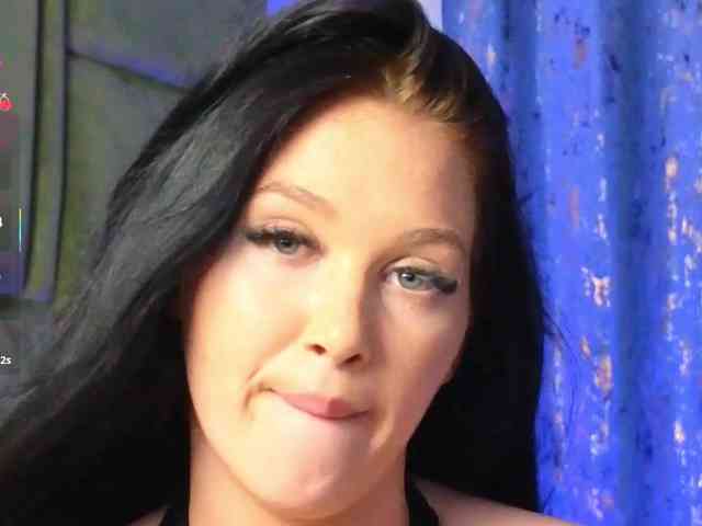 MeganMoroe webcam