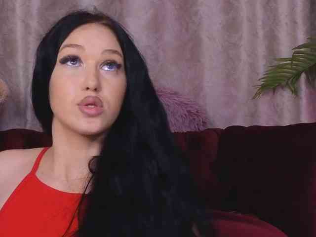 MeganMoroe webcam