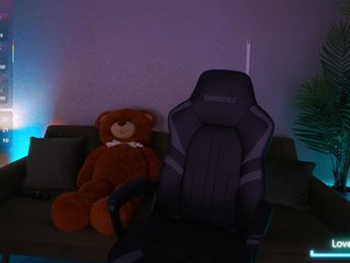 FataleNellie Porn Show