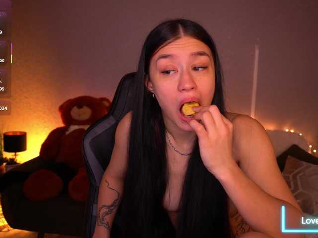 FataleNellie's BongaCams show and profile