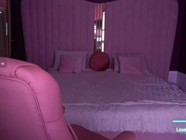 эросцена FataleNellie