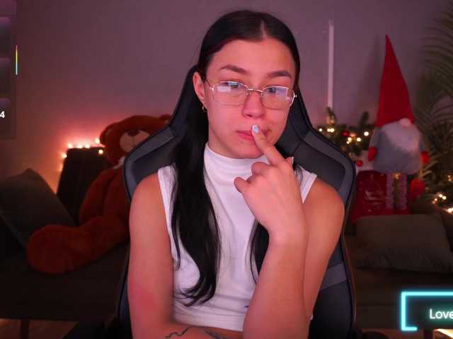 FataleNellie's BongaCams show and profile