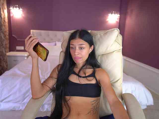 nude live chatroom FataleNellie