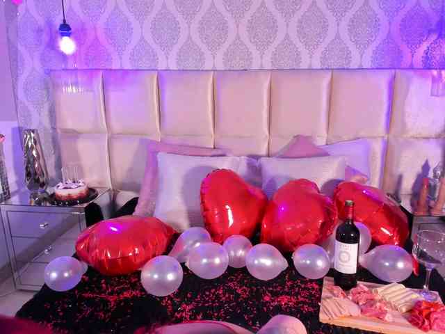 DaniiRed webcam