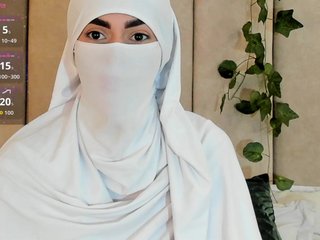 zahiira Porn Show