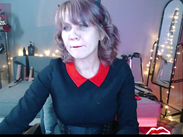 Goddess-Orsa's BongaCams show and profile