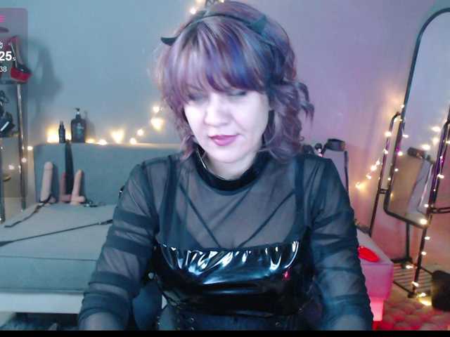 Goddess-Orsa's BongaCams show and profile