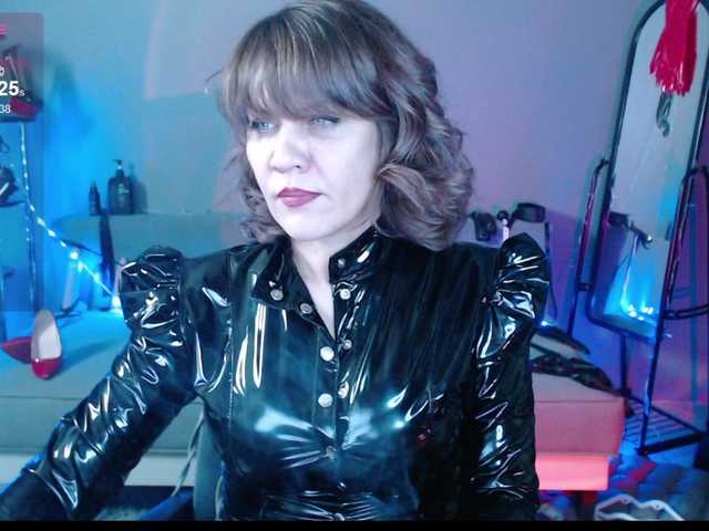 Goddess-Orsa's BongaCams show and profile