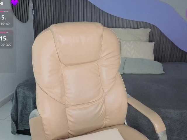 Nicolle-mariee's BongaCams show and profile