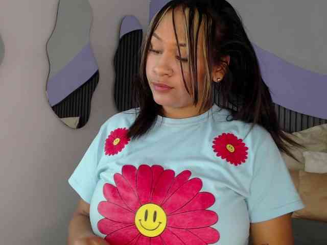 Nicolle-mariee webcam