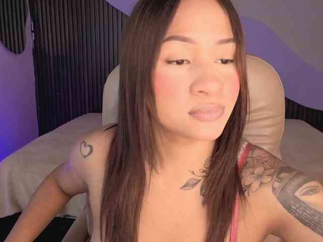 Nicolle-mariee webcam