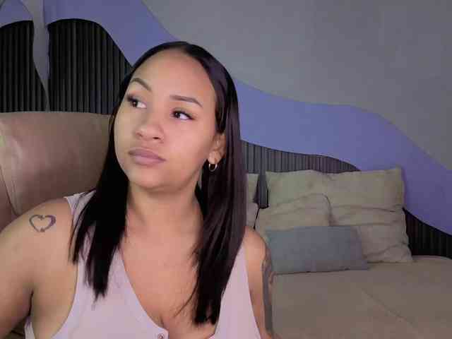 Nicolle-mariee webcam