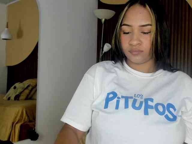 Nicolle-mariee webcam