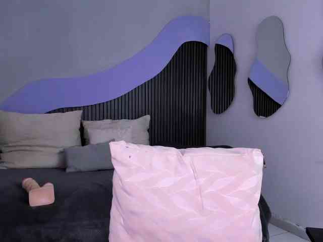 Nicolle-mariee webcam