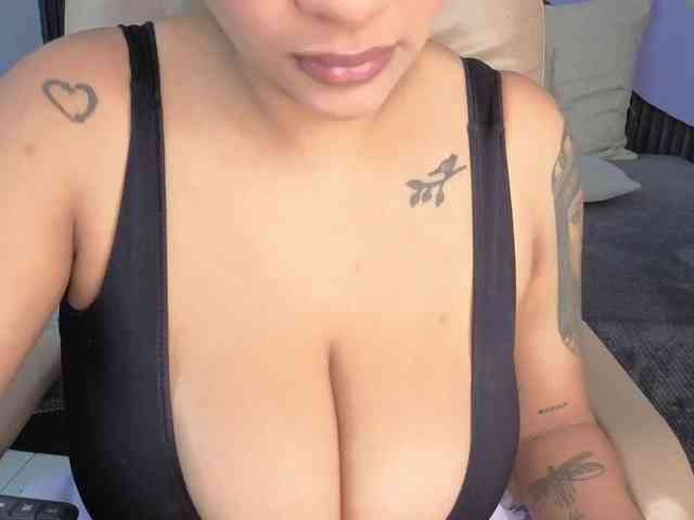 Nicolle-mariee webcam