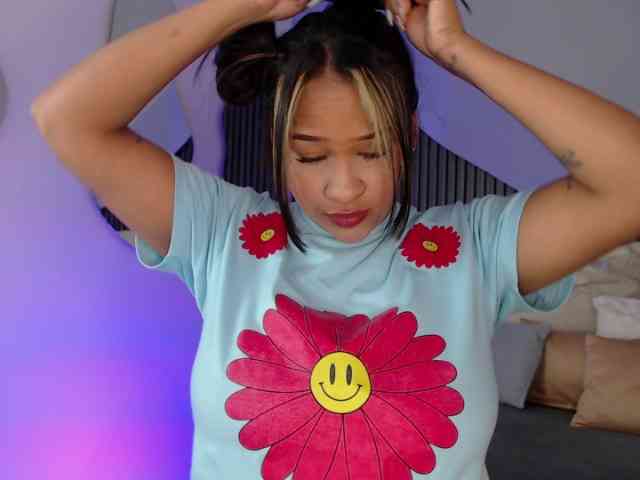 Nicolle-mariee webcam