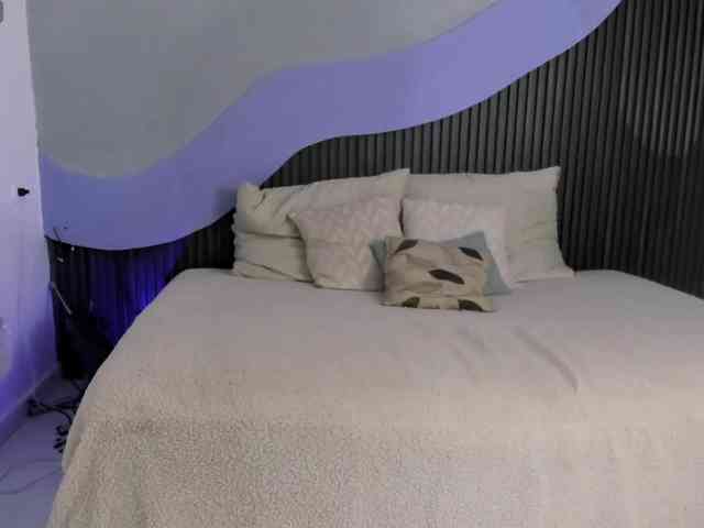 Nicolle-mariee Nicolle-mariee