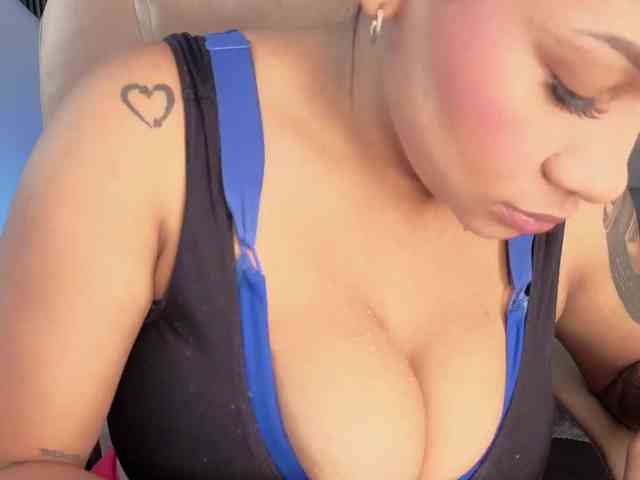 Nicolle-mariee webcam