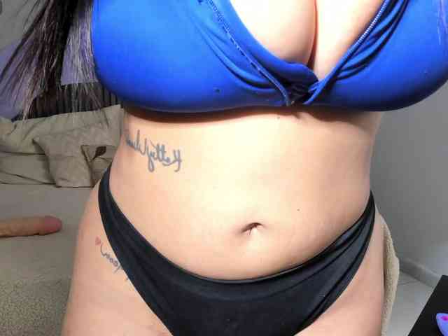 Nicolle-mariee Nicolle-mariee