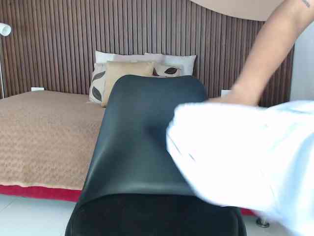 Nicolle-mariee webcam