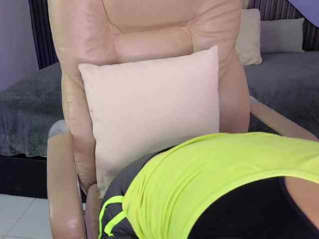 Nicolle-mariee webcam