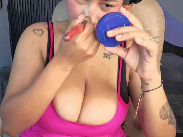 Nicolle-mariee webcam