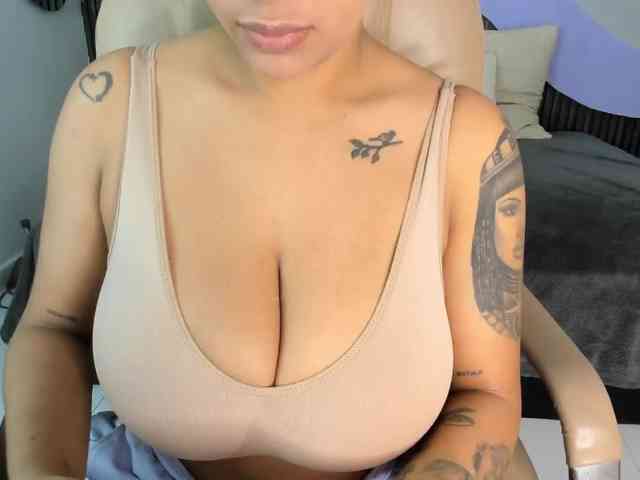 Nicolle-mariee webcam