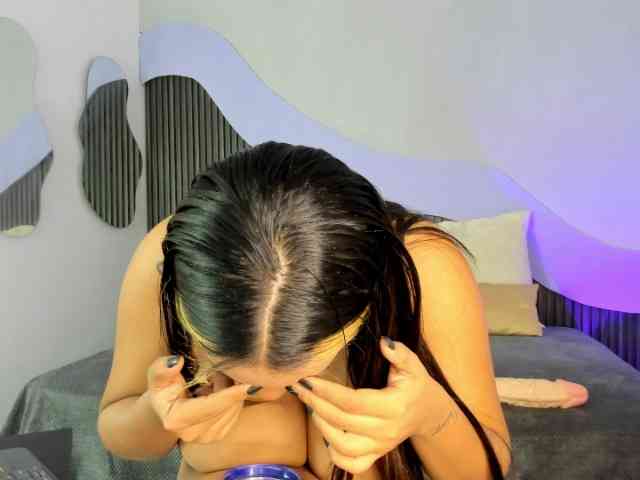Nicolle-mariee webcam