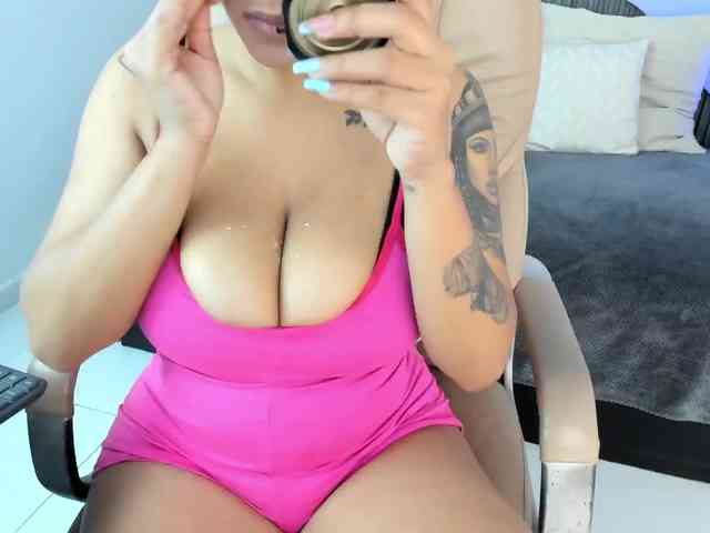 Nicolle-mariee webcam