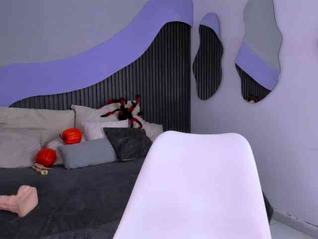 Nicolle-mariee webcam