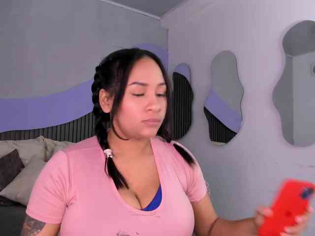 Nicolle-mariee webcam