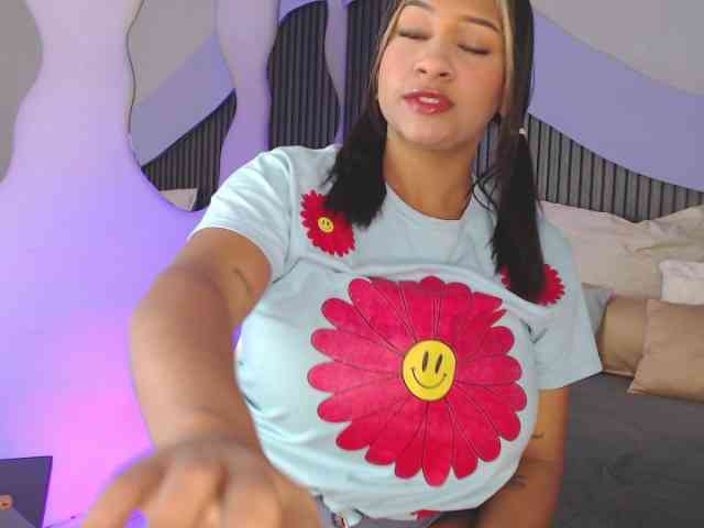 Nicolle-mariee webcam