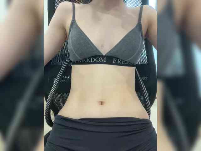 Lisa10100 Live Webcam on BongaCams