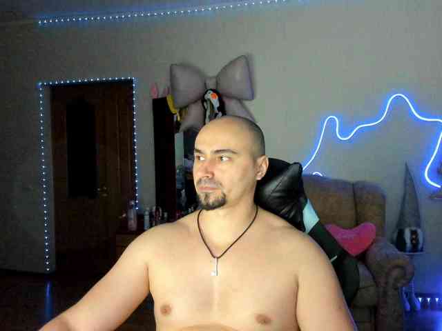 -Ziesh- Live Webcam on BongaCams