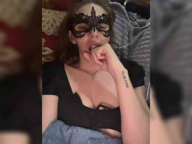 KisaZlo Live Webcam on BongaCams