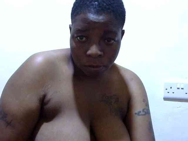 Cute-adiyaa webcam