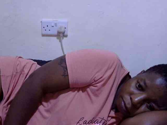 Cute-adiyaa webcam