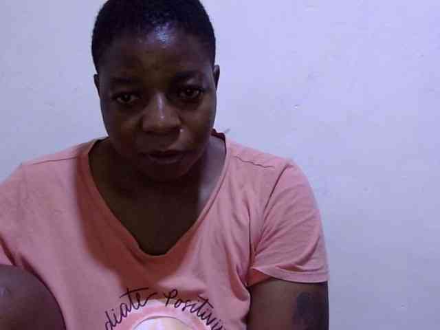 Cute-adiyaa webcam
