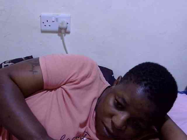 Cute-adiyaa webcam