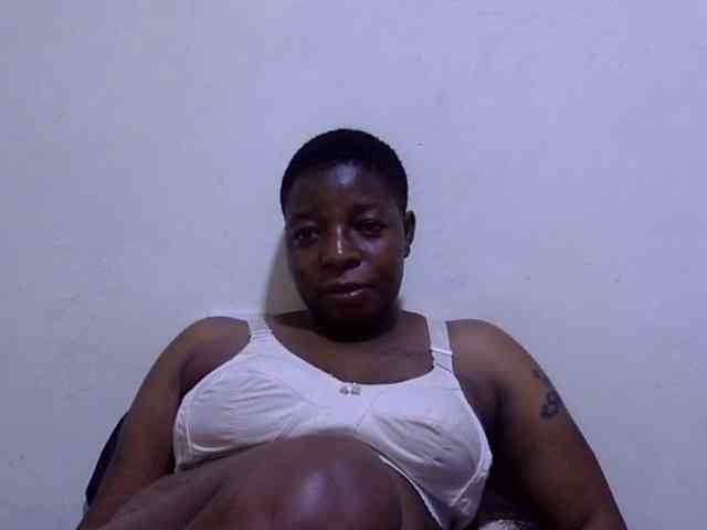 Cute-adiyaa webcam