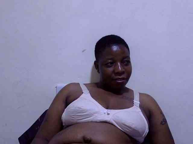 Cute-adiyaa webcam