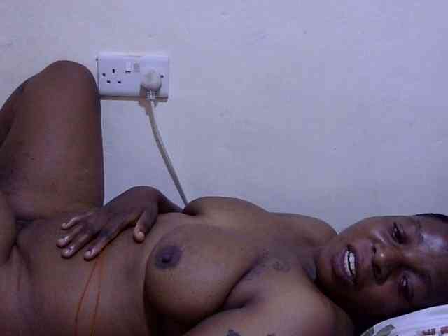 Cute-adiyaa webcam