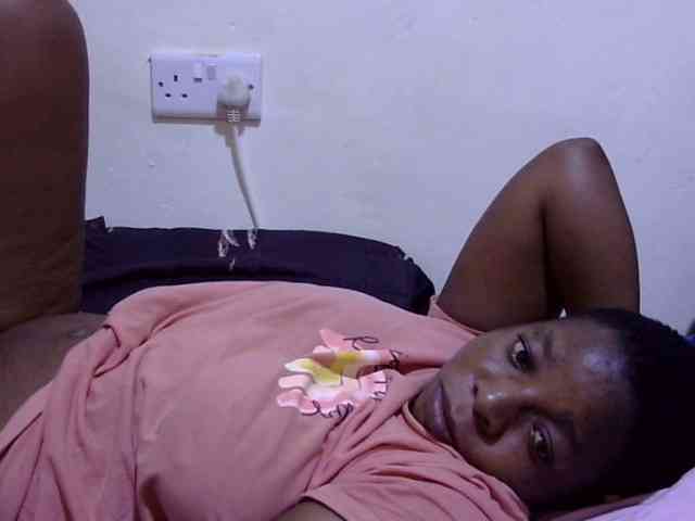 Cute-adiyaa webcam